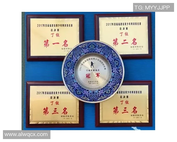 深圳网球队与上海网球队赛后复盘探讨灵活性表现与战术调整 深圳网球队与上海网球队赛后复盘探讨灵活性表现与战术调整