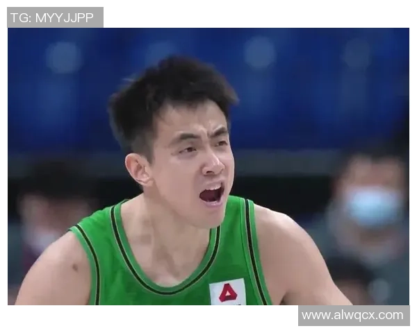 深圳羽毛球队以52分稳居精英赛积分榜首位展现强劲实力 深圳羽毛球队以52分稳居精英赛积分榜首位展现强劲实力