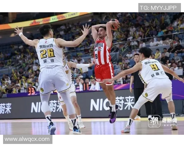 赛后分析:北京篮球队与杭州篮球队的耐力对决全景回顾 赛后分析:北京篮球队与杭州篮球队的耐力对决全景回顾