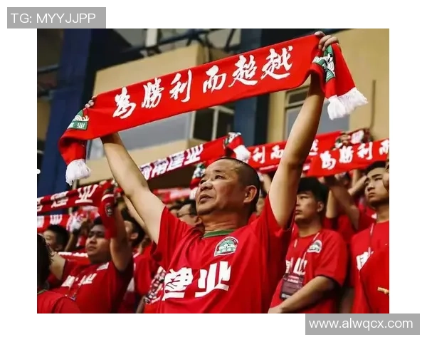 足球明星积极向河南捐款助力灾后重建展现社会责任感 足球明星积极向河南捐款助力灾后重建展现社会责任感